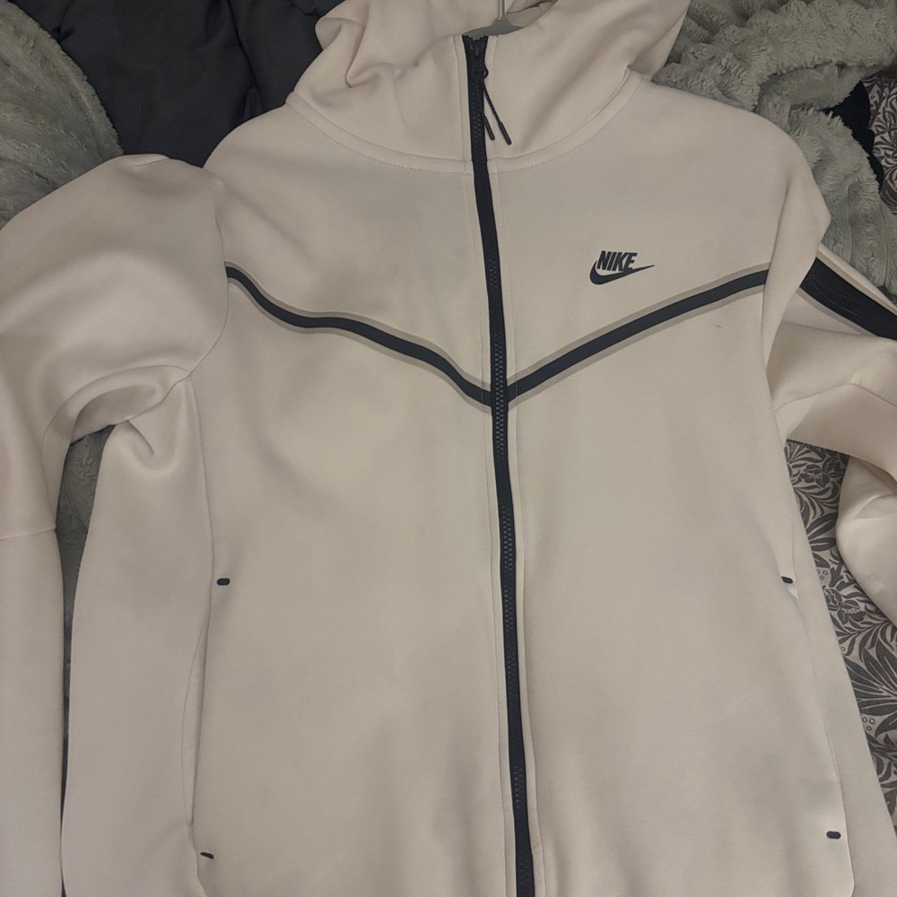 Nike Women's Cream Full-Zip Hoodie with Black Trim